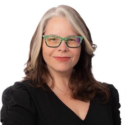 Laura-Hanson-MacKnew